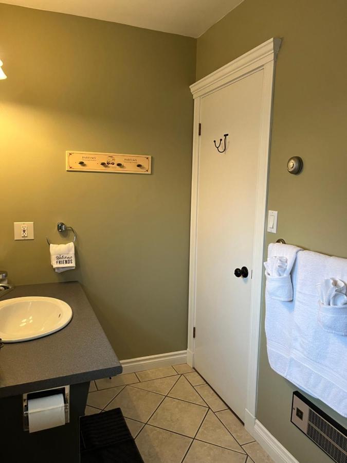 Sunny Shuswap B&B Chase Luaran gambar
