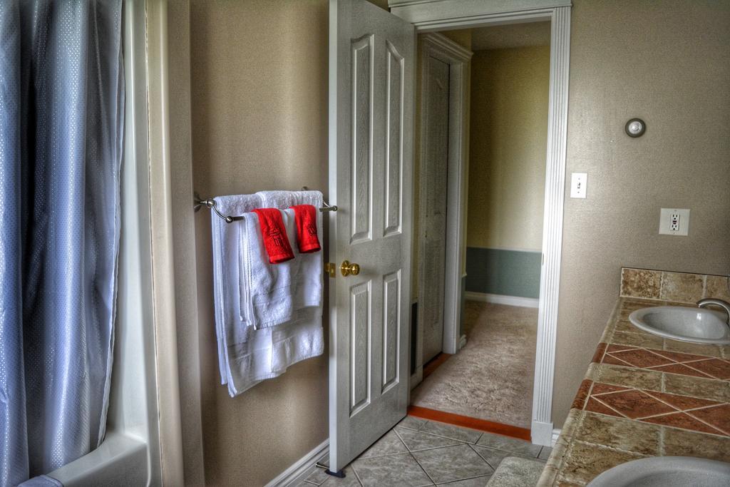 Sunny Shuswap B&B Chase Luaran gambar