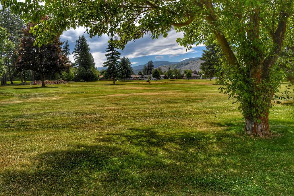 Sunny Shuswap B&B Chase Luaran gambar